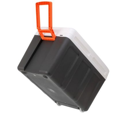 16. ADLER AD 8090 portable refrigerator