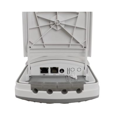 4. Mikrotik wAP ax LTE7 kit 574 Mbit/s White PoE support