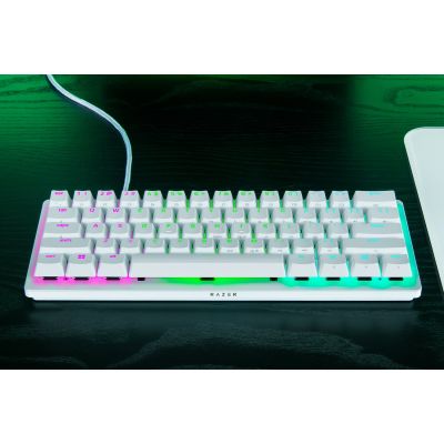 4. Razer RZ03-04990100-R3M1 Gaming Keyboard USB QWERTY UK International White