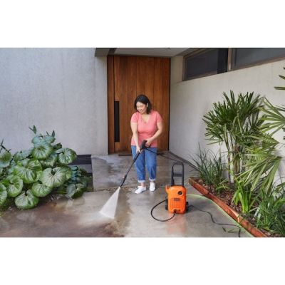 9. Black & Decker BEPW1300L-QS Compact Pressure Washer Electric 312 l/h Orange