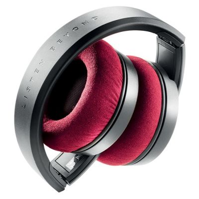 2. FOCAL LISTEN PROFESSIONAL - Studio headphones