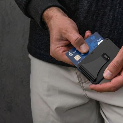7. Tech-Protect Thorn RFID Wallet - Black