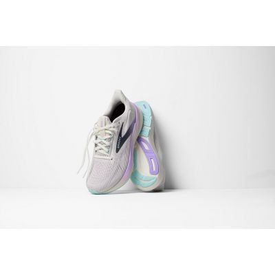 9. Brooks Running Revel 8 W 1204561B160.100 Running Shoes