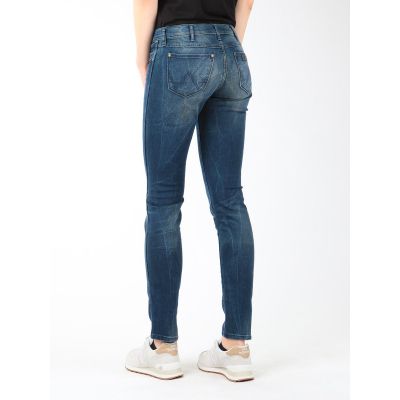3. Wrangler Hailey Slim Jeans W W22T-XB-23C