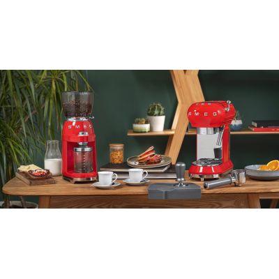 21. Smeg CGF11RDEU Coffee Grinder 150W Red