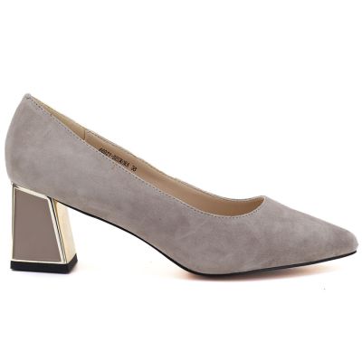 2. Women's leather shoes with a decorative block heel, beige Vinceza 26-66921