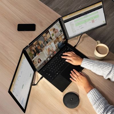 9. Mobile Pixels Trio 3 Pro - set of two portable monitors 14.1" IPS LCD, 60Hz, 2240 × 1400p
