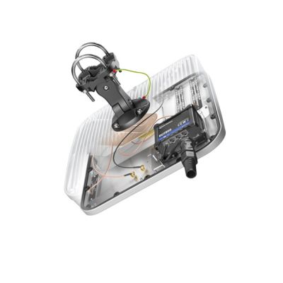 4. QuWireless QuMax XR All-In antenna, directional antenna, PoE/LAN 7 dBi