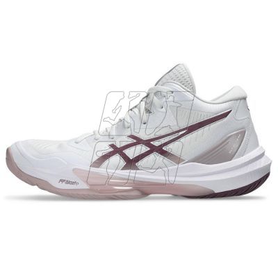 3. Asics Sky Elite FF MT 3 W volleyball shoes 1052A0761 01