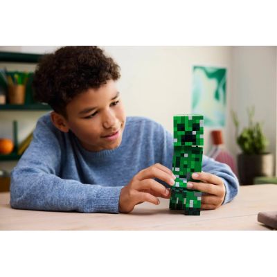 19. LEGO Minecraft 21276 Creeper