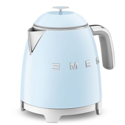 31. SMEG Kettle KLF05PBEU 0.8L pastel blue mini kettle
