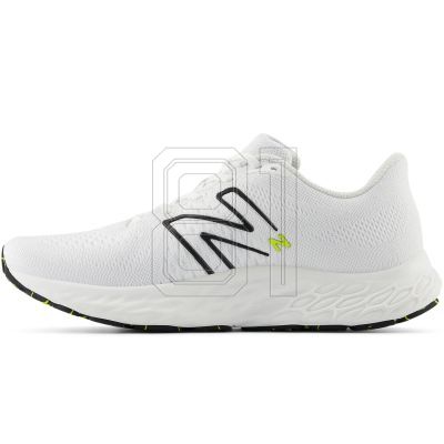 7. New Balance M MEVOZCT3 sports shoes