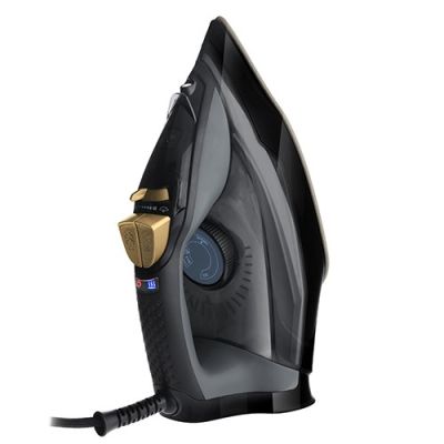 4. 3000W Adler Steam Iron Adler