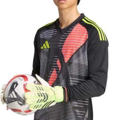 5. adidas Predator Training M JN5356 goalkeeper gloves