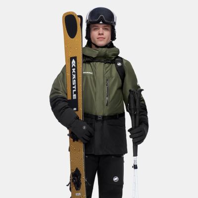 4. Mammut Nirvana 28 ski backpack - black
