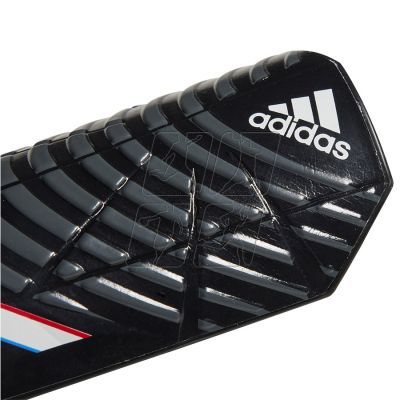 2. Adidas Predator SG Lge H65529 football shin pads