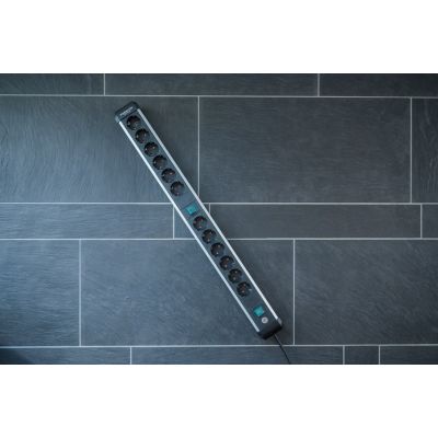 8. Power strip with switch Silver-Black Schutzkontakt 1 pc.