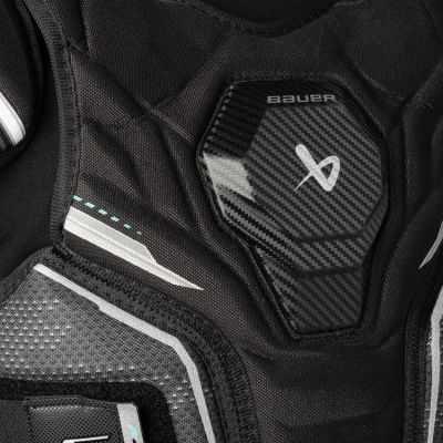 4. Bauer Supreme F40 Intermediate hockey shoulder pads