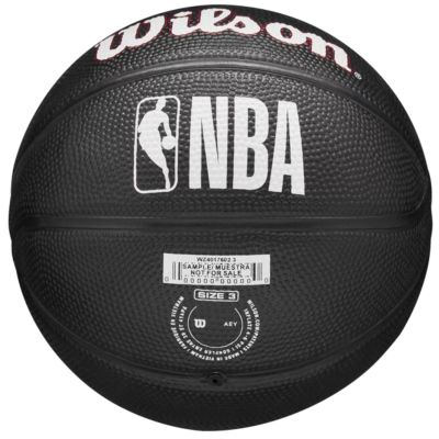 8. Wilson Team Tribute Chicago Bulls Mini Ball Jr WZ4017602XB
