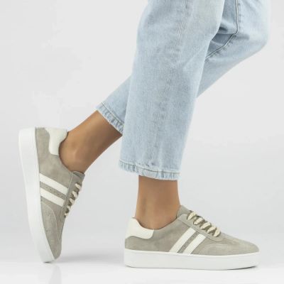 6. Women's leather sneakers on the platform in khaki Filippo DP7512