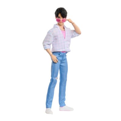 6. Mattel JRN38 doll