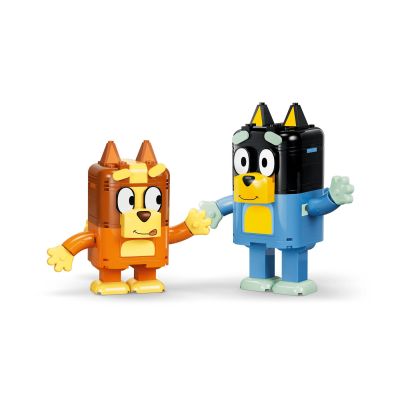 21. LEGO Bluey 11217 - Blue's Family of Bricks
