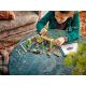 19. LEGO Harry Potter 76445 Hogwarts Castle: Herbology Class