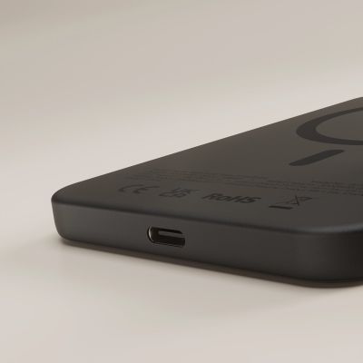 4. Power Bank ZENS ZEPP11B/00 10000mAh Wireless Charging Black