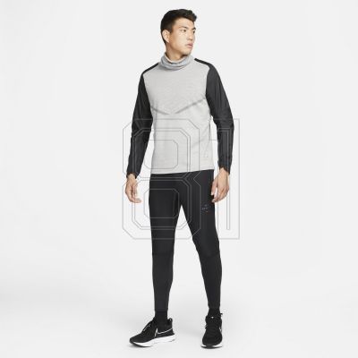 8. Nike Therma-FIT ADV Run Division M DM4628-010 sweatshirt