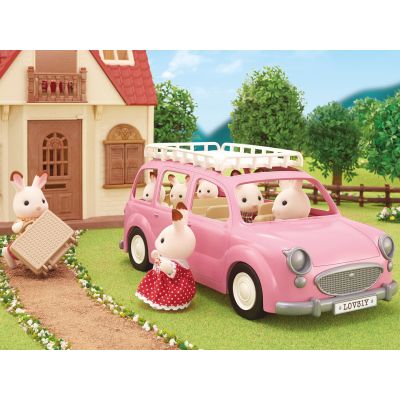6. Sylvanian Families 5535 Toy Set
