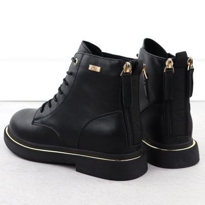 3. Women's leather ankle boots, black, Goe SS2N4101