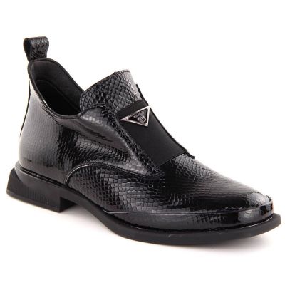 4. Women’s black crocodile-effect patent leather ankle boots with decorative detail, Filippo DBT6425