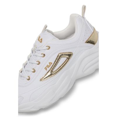 4. Fila Skye ZP women's sports shoes sneakers fashionable white with gold
