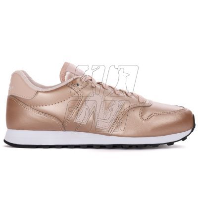 9. New Balance W GW500GP2 shoes