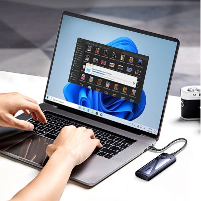 5. Ugreen CM578 15512 enclosure for M.2 NVMe 10Gbps drive - black + USB-C / USB-A cable + USB-C / USB-C cable