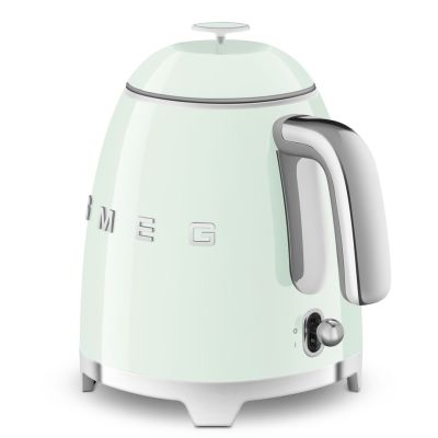 34. SMEG kettle model KLF05PGEU mini 0.8L pastelgreen