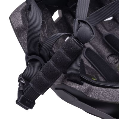 4. Hi-Tec Ivaar Jr 92800664411 Bicycle Helmet