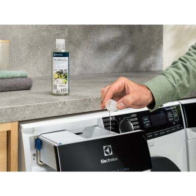4. ELECTROLUX E2WASF00 washing machine fragrance