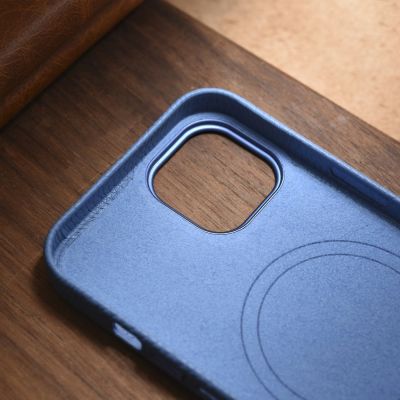 19. iCarer Litchi Premium Leather Case iPhone 14 Magnetic Leather Case with MagSafe Light Blue (WMI14220709-LB)