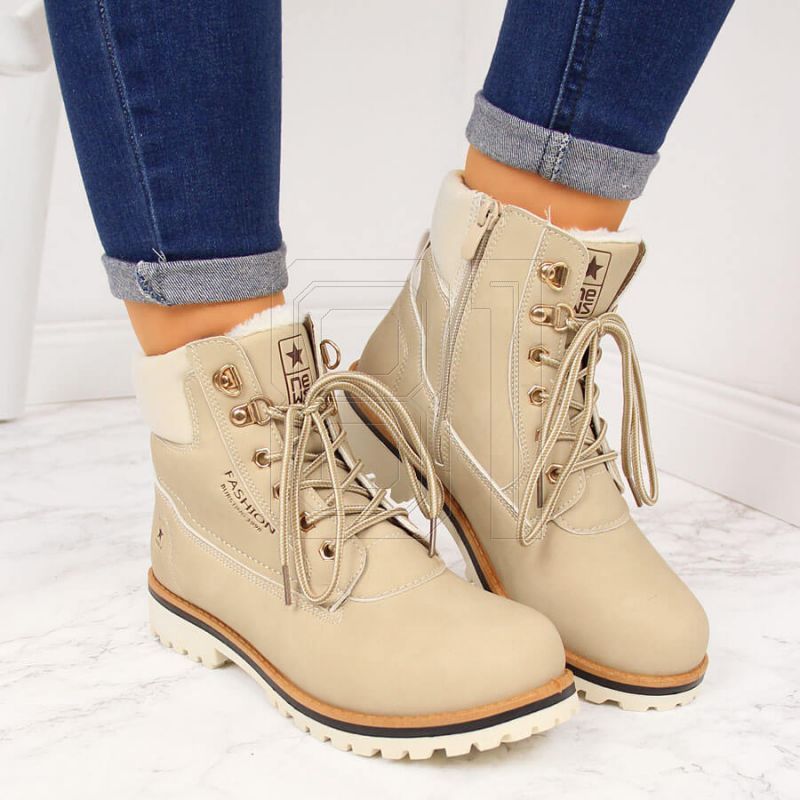 15. Insulated hiking boots NEWS W EVE249A beige