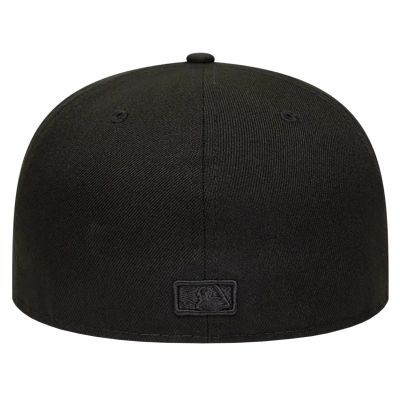 3. New Era League Essential 59Fifty Chicago White Sox Cap 60425203 Black 7 1/4