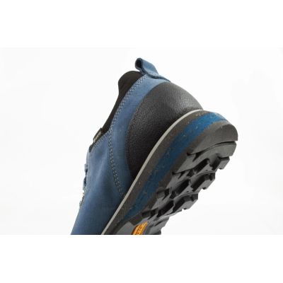 6. Aku Bellamont Gore-tex women's durable hiking boots