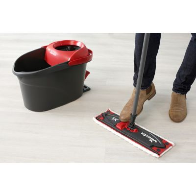 13. Vileda Ultramax TURBO XL spin mop