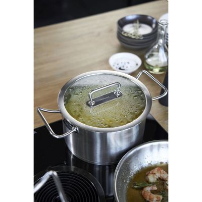 7. ZWILLING Pro 65123-240-0 tall pot with lid - 6.2 ltr