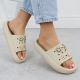 5. Vinceza W 76055 JAN404B flip-flops