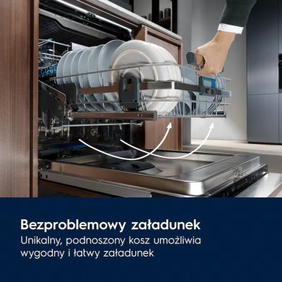 9. Built-in dishwasher ELECTROLUX EEC87400W ComfortLift automatic door opening Time Beam time display energy class C