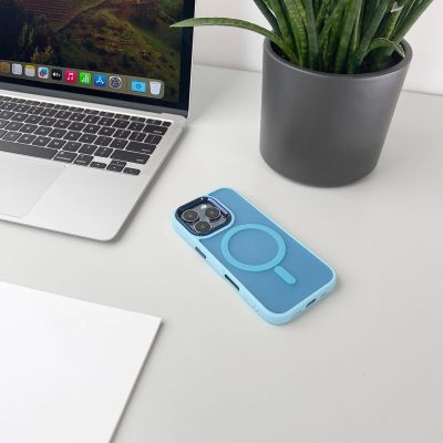 7. Magnetic Collection MagSafe case for iPhone 16 Pro Max - light blue