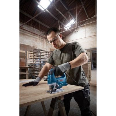 4. Bosch GST 750 electric jigsaw 520 W 2.29 kg