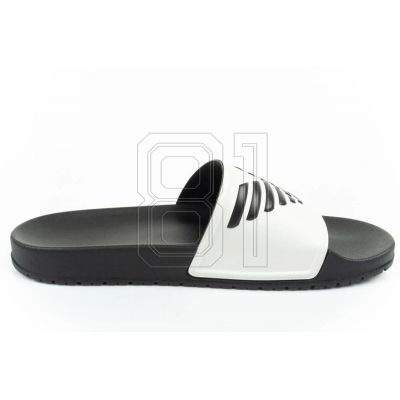 11. Emporio Armani M XVPS04D 287 flip-flops