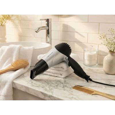 14. Esperanza Venus EBH002S hair dryer (850W; black)